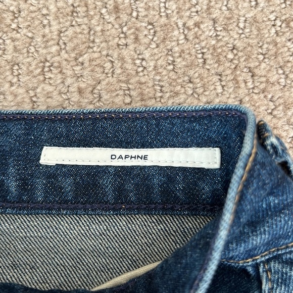 Citizens of Humanity  Daphne Straight Leg Denim Jeans | Size 24 - Picture 7 of 11
